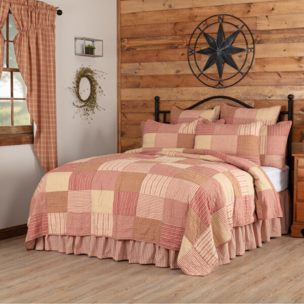 VHC-51936 - Sawyer Mill Red California King Quilt 130Wx115L