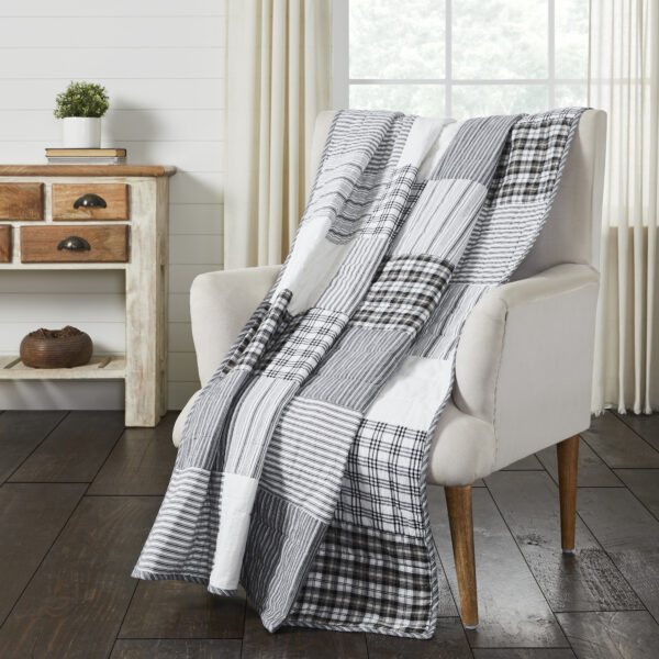 VHC-80436 - Sawyer Mill Black Block Throw 50x60