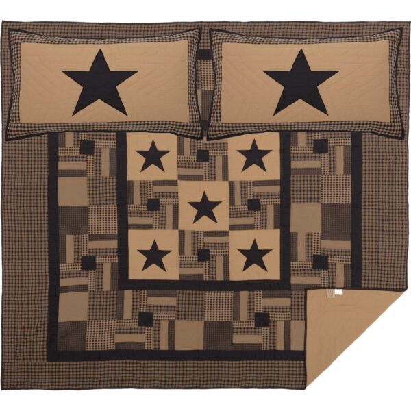 VHC-51722 - Black Check Star King Quilt Set; 1-Quilt 105Wx95L w/2 Shams 21x37