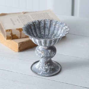 Metal Daisy Cup - Box of 4 by CTW Home Collection