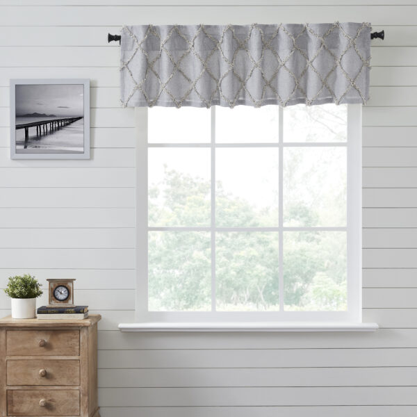 VHC-80516 - Frayed Lattice Creme & Black Valance 16x72