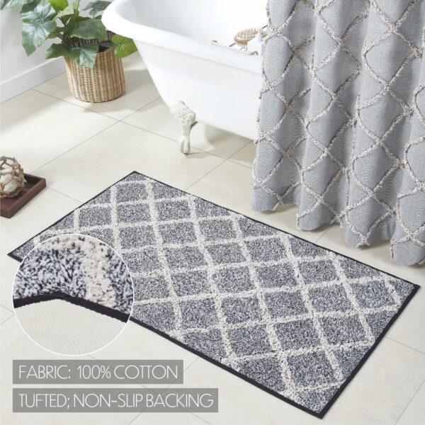 VHC-80520 - Frayed Lattice Creme & Black Bathmat 27x48