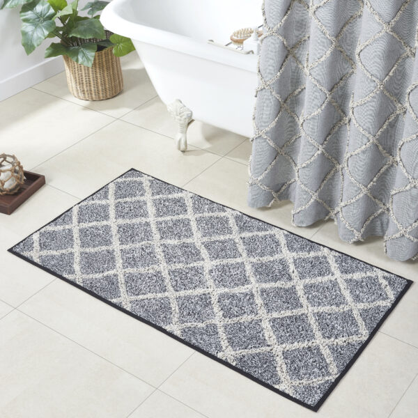 VHC-80520 - Frayed Lattice Creme & Black Bathmat 27x48