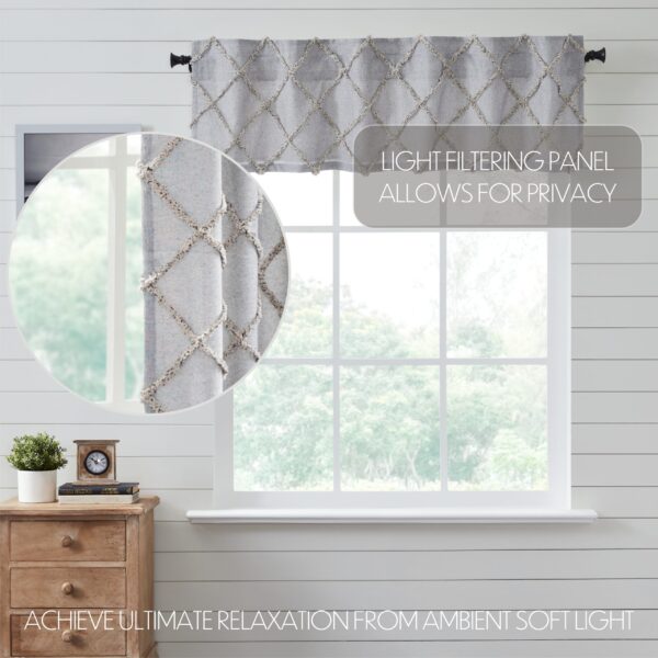 VHC-80515 - Frayed Lattice Creme & Black Valance 16x60