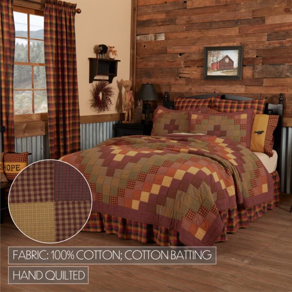 VHC-51745 - Heritage Farms California King Quilt Set; 1-Quilt 130Wx115L w/2 Shams 21x37